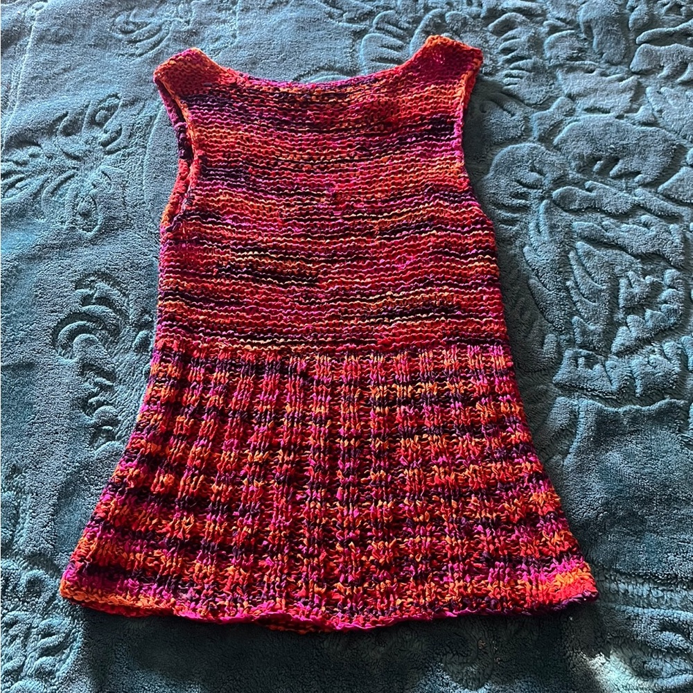 100% Silk Knit Sleeveless Top